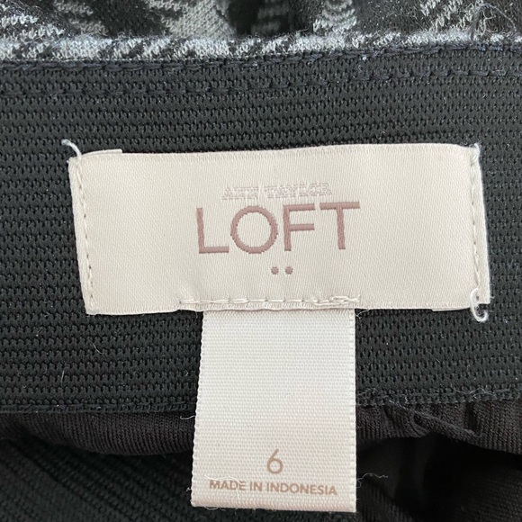 LOFT black & grey plaid skirt 🖤 - Picture 3 of 4